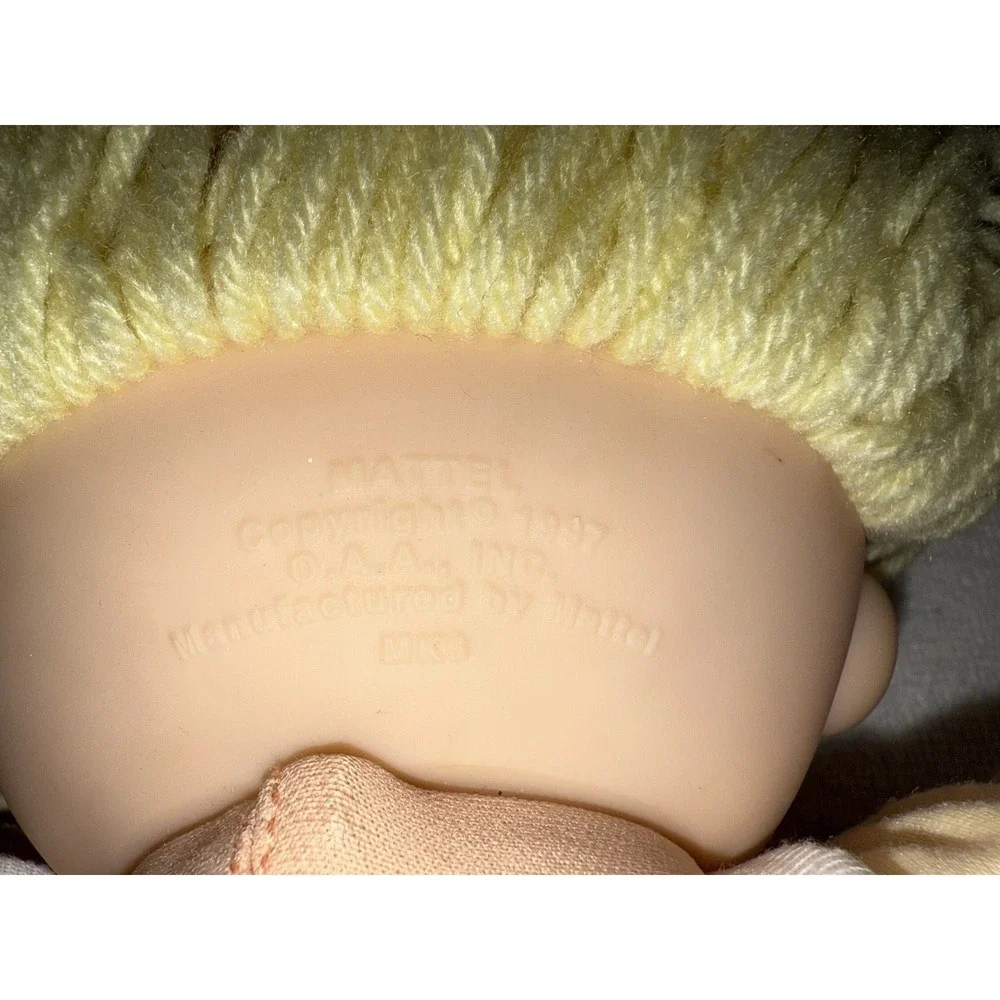 Vintage‎ Cabbage Patch 1997 Doll Blonde Yarn Hair Blue Eyes